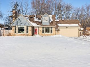 3200 Manor Dr, Golden Valley, MN 55422