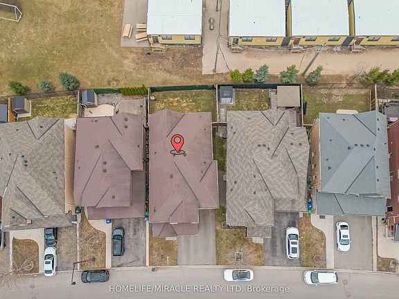 5th image of 32 Agricola Rd