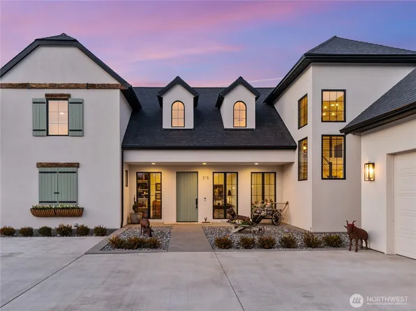 315 Pugsley Place NW, East Wenatchee, WA 98802