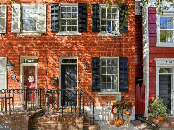 304 N Alfred St, Alexandria, VA 22314