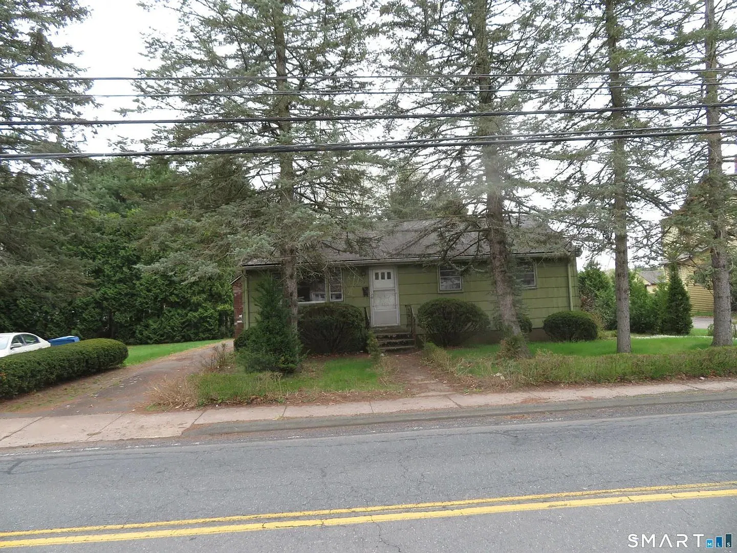 Two Bedroom Single-Family in Manchester — Photo 1