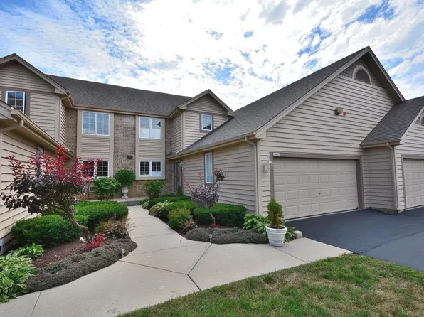 17475 Emily Ann Ct, Brookfield, WI 53045