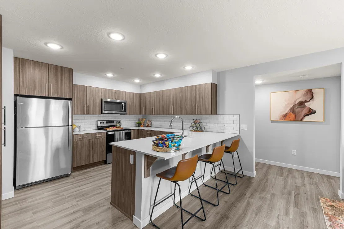 District 208 Apartments — Photo 3