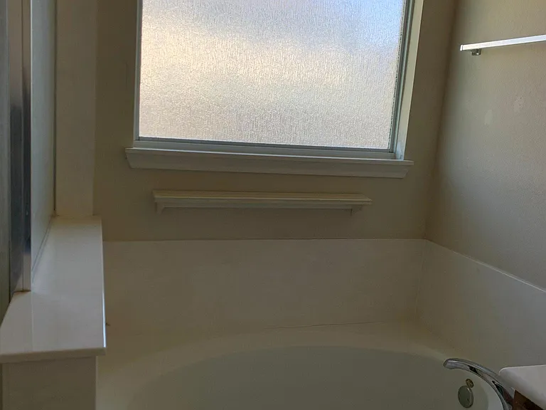 214 Hyltin St — Photo 8