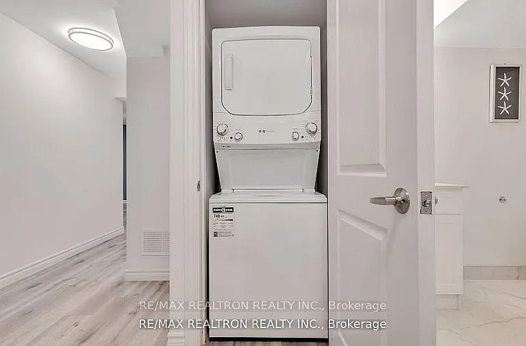 4 Oceanpearl Cres — Photo 14