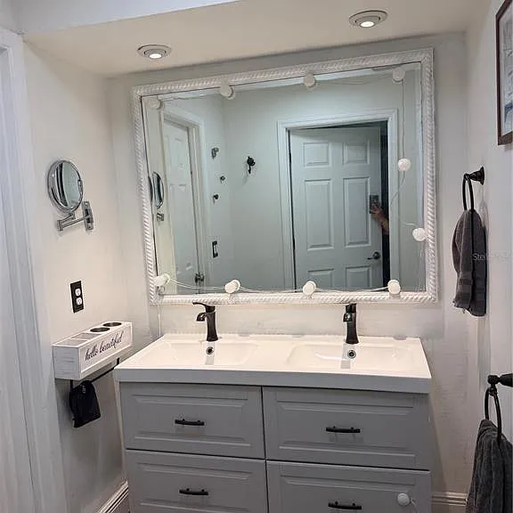1409 Ponce De Leon Blvd — Photo 19
