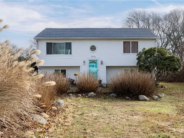 30 Summit Ave, South Kingstown, RI 02879