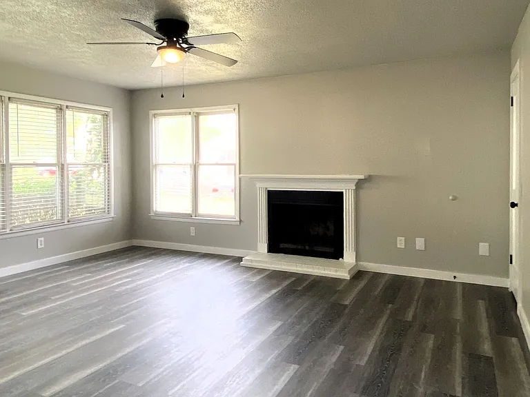 12007 Sugar Mill Cir SE #A — Photo 4