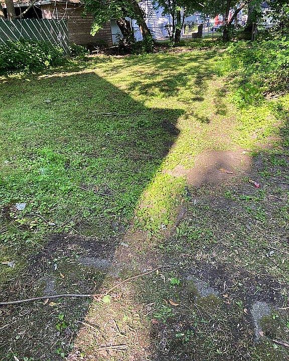 2nd image of 31 Floss Ave