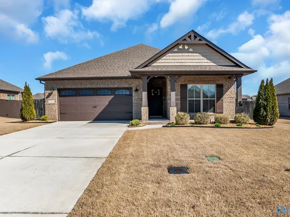 17232 Calcite Dr, Athens, AL 35613