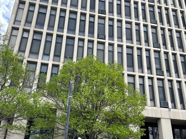 6700 S South Shore Dr APT 4G, Chicago, IL 60649