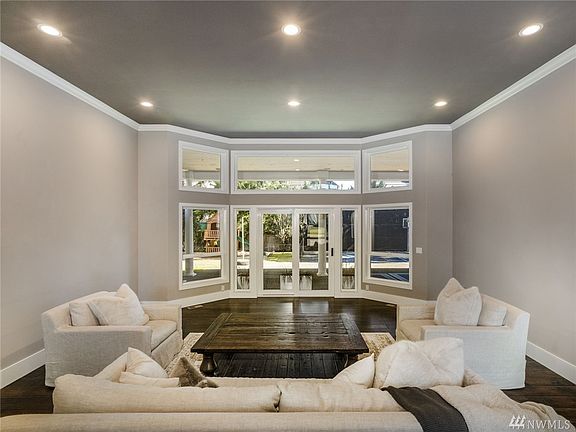 4th image of 6503 84th Avenue Ct W