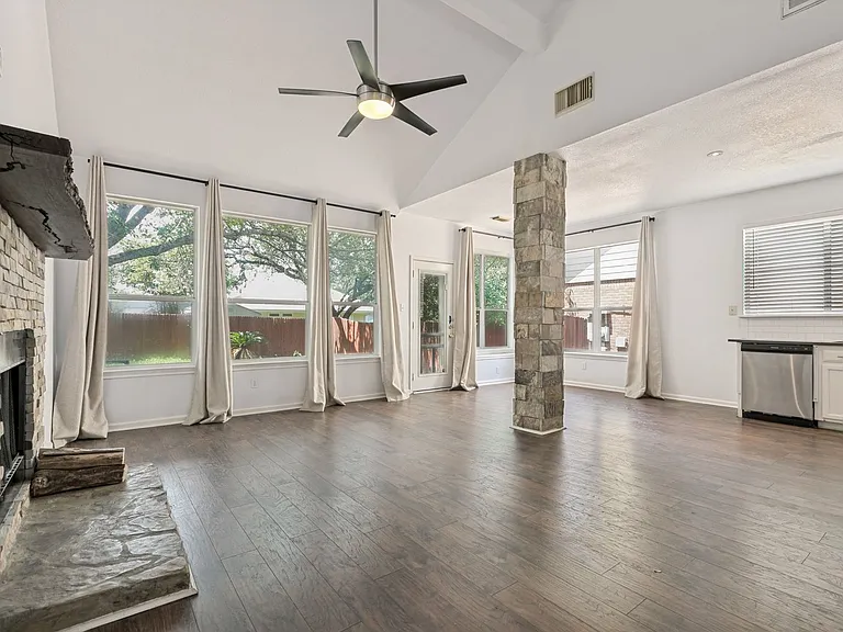 3027 Fall Mist Dr — Photo 7