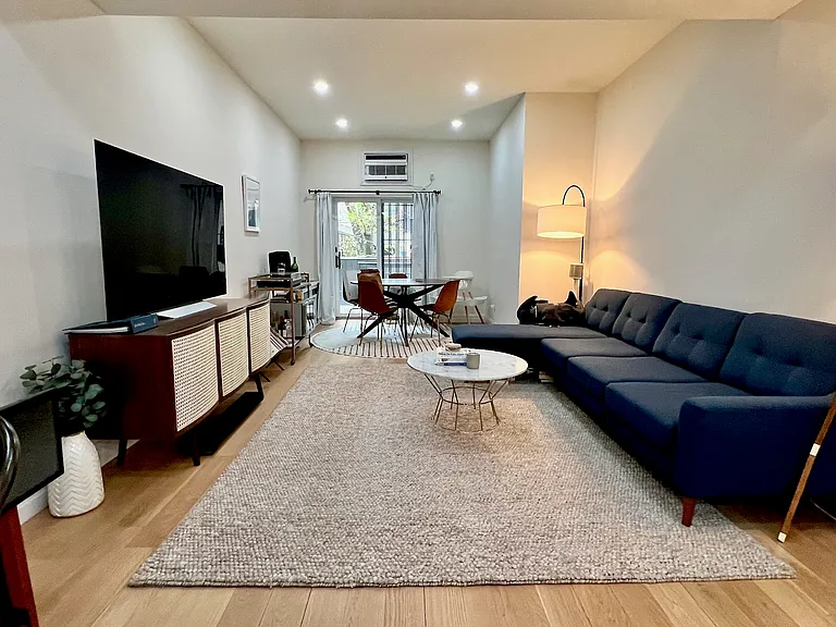 16 W 75th St #1A — Photo 1