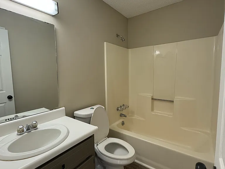 2012 Northside Dr — Photo 15