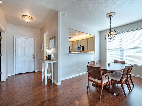 5th image of 5410 Donohoe Ave