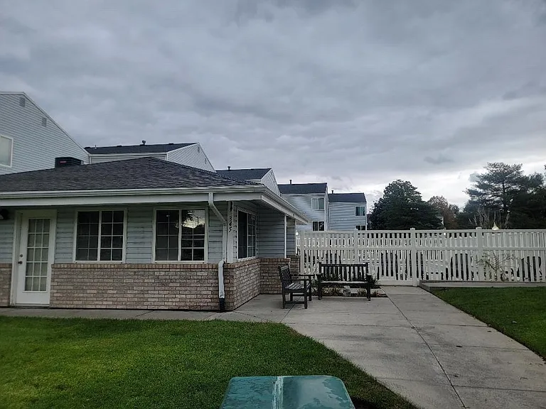 Covewood Village Apartments — Photo 13