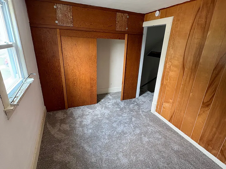 604 Ulstad Ave — Photo 8