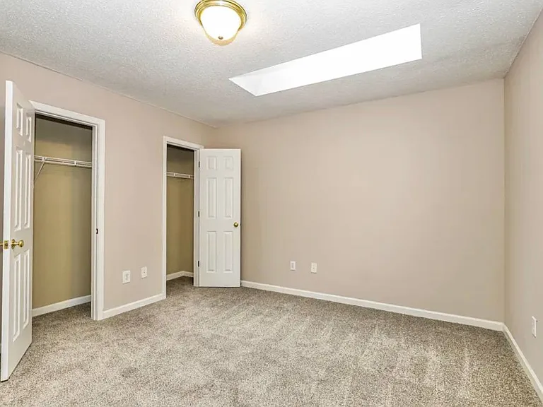 806 Vance St — Photo 9