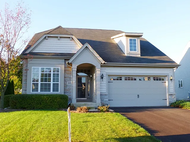 803 Canton Dr photo 1