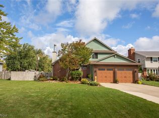 204 Rustic Hill Ln, Amherst, OH 44001