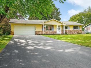 2406 Skyline Dr, Beloit, WI 53511