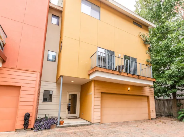 4104 Spencer St #B, Houston, TX 77007