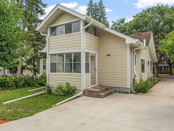 4th image of 77 Stevens St E
