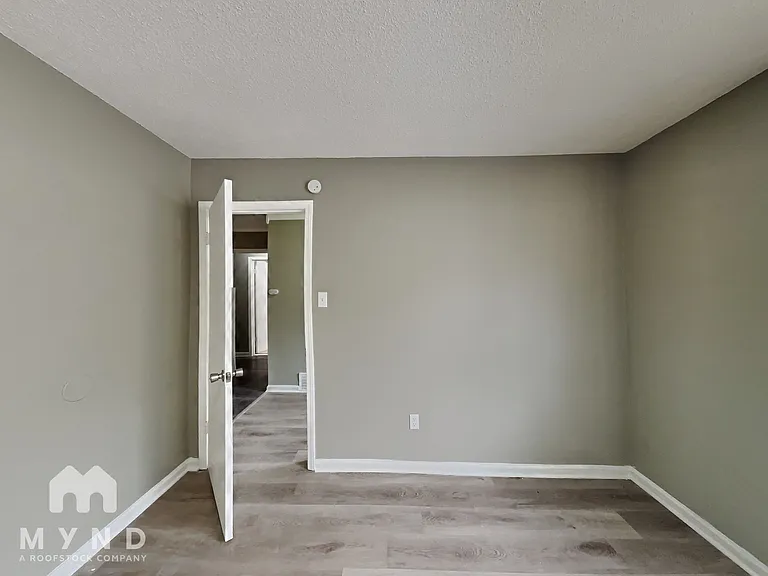 4014 Hitchcock St — Photo 15