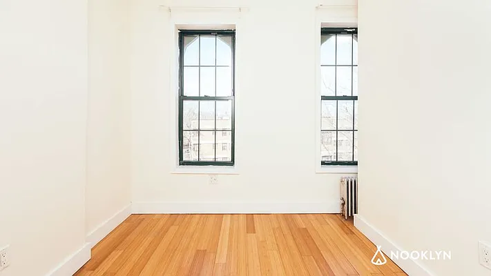 Rented by Nooklyn NYC LLC | media 70
