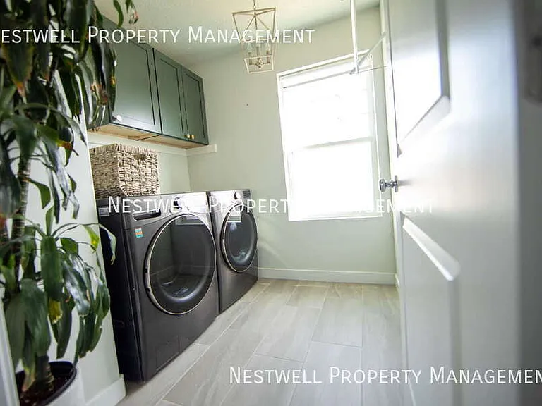 10896 S Gresham Dr — Photo 30