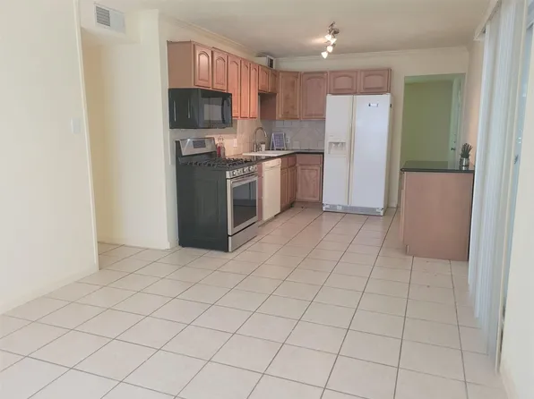 1206 Dwyce Dr, Austin, TX 78757