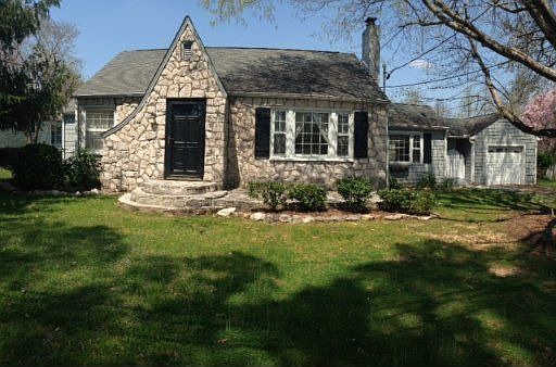 1st image of 4708 E Lincoln Cir