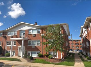 10114 Hartford Ct, Schiller Park, IL 60176