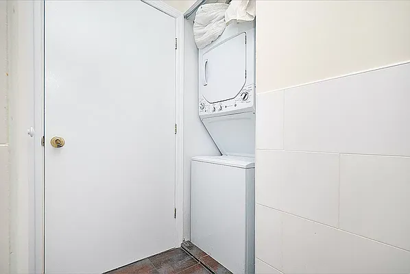 Rented by Compass | media 13