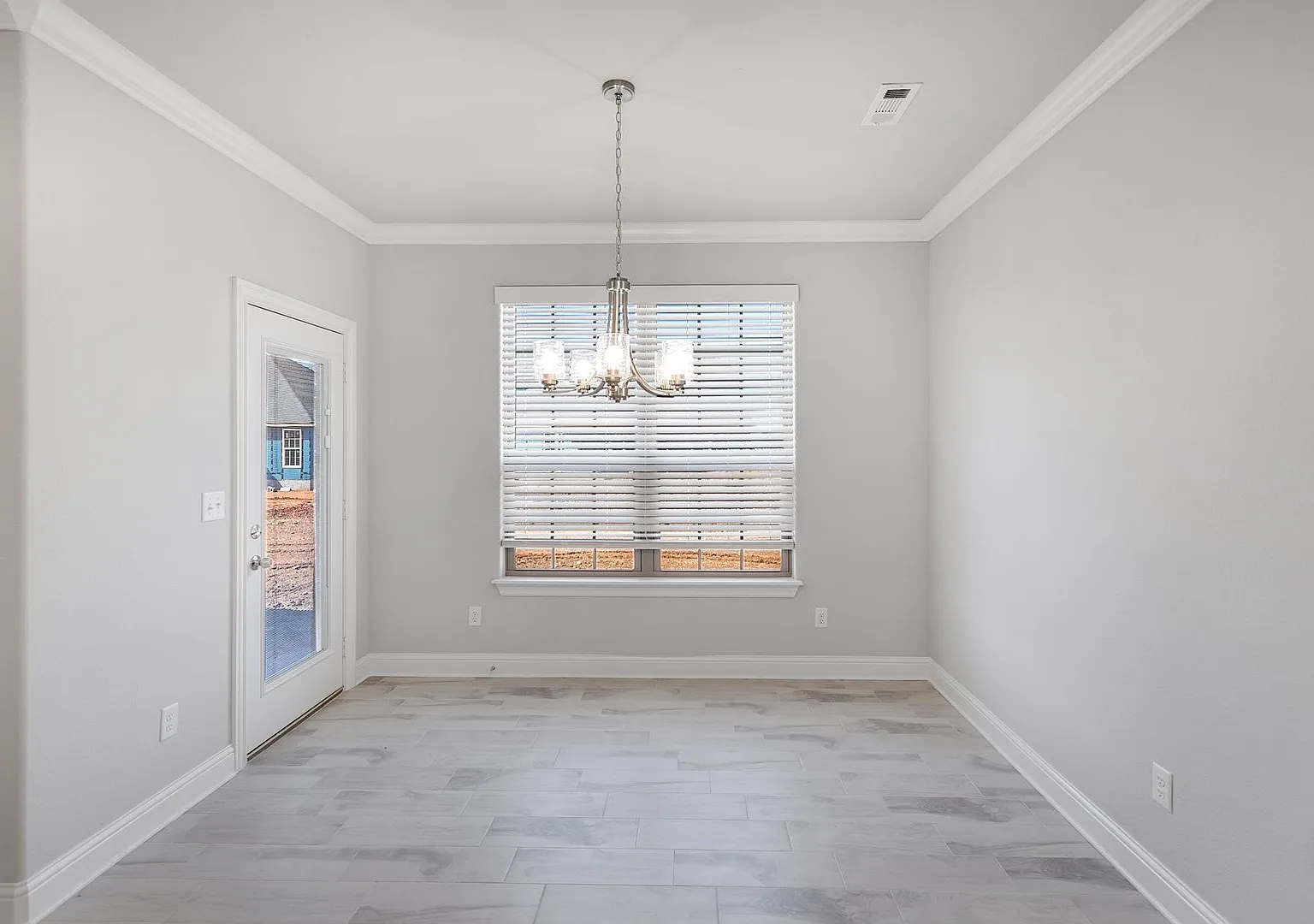 Move-In Ready Blossom Hills Gem: 4-BR Home with Premium Finishes — Photo 2