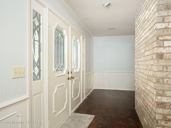 3rd image of 4211 Roxton Dr