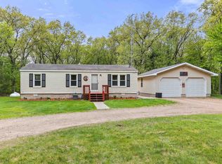 7244 Pine Tree Dr, Almond, WI 54909