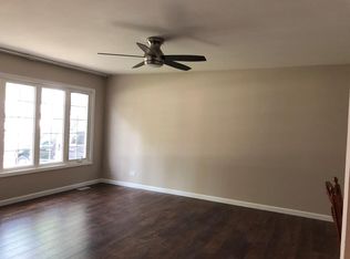 1291 Cypress Ln, Elk Grove Village, IL 60007