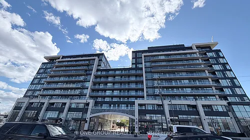8188 Yonge St Photo 1