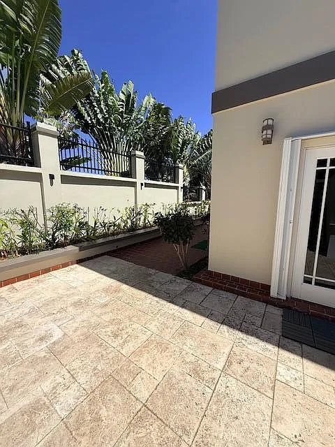 2 bed, 2000 sqft, $3,500 — Photo 4