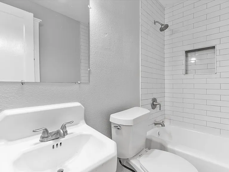 3233 New York Ave — Photo 14