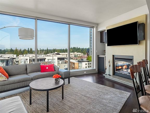 3rd image of 10650 NE 9th Pl Unit 1124