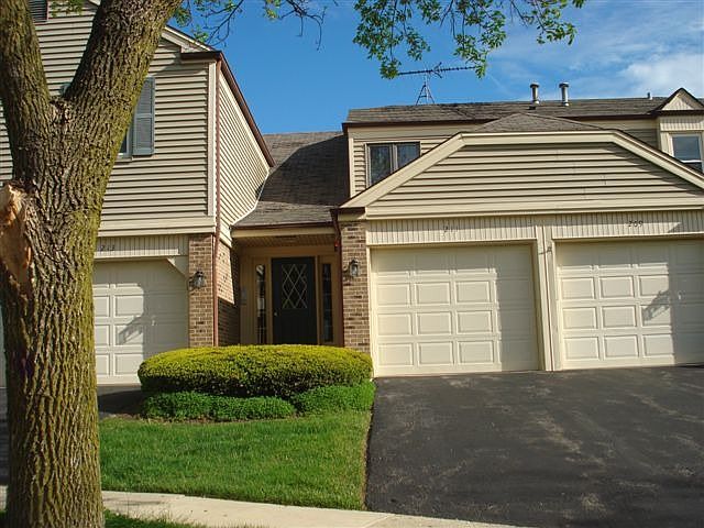 1st image of 211 Auburn Ct