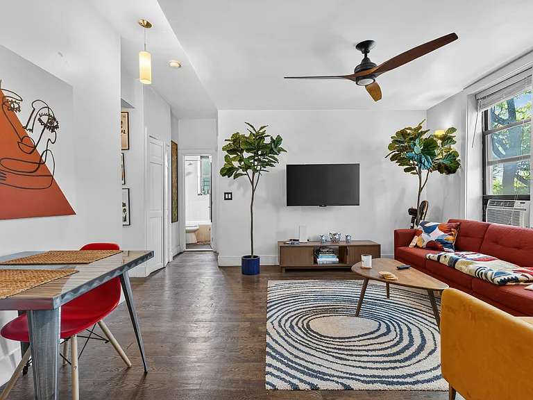 35 Clarkson Ave #4D — Photo 5