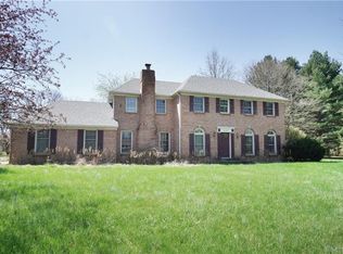 6547 Middleboro Rd, Blanchester, OH 45107