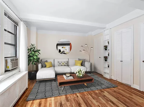 321 East 54th Street image 1 of 5