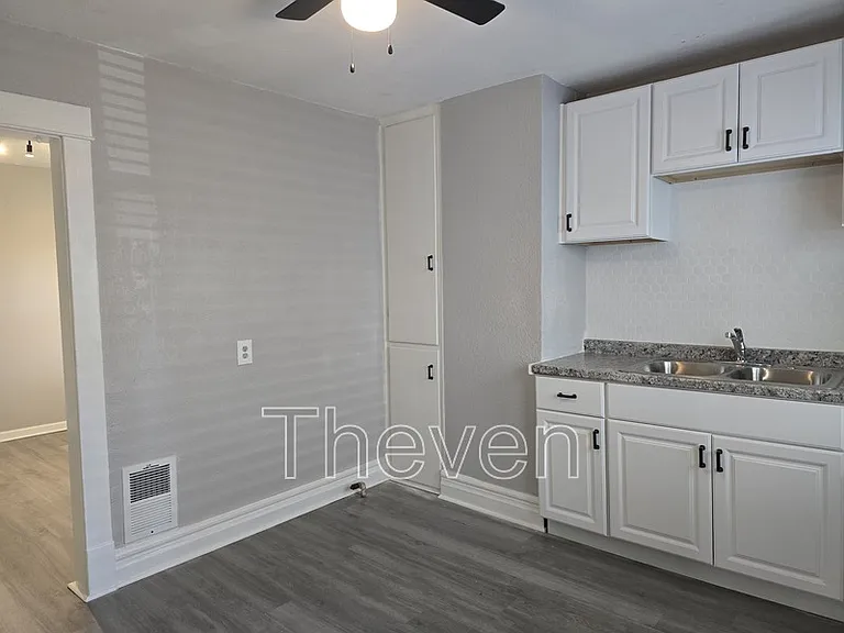 97 Davidson Ave — Photo 5
