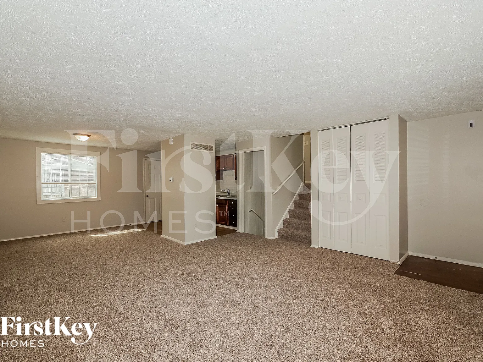 3 bed, 2.5 bath, 2068 sqft, $2,145 — Photo 4