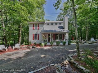 72 Lehigh River Dr N, Gouldsboro, PA